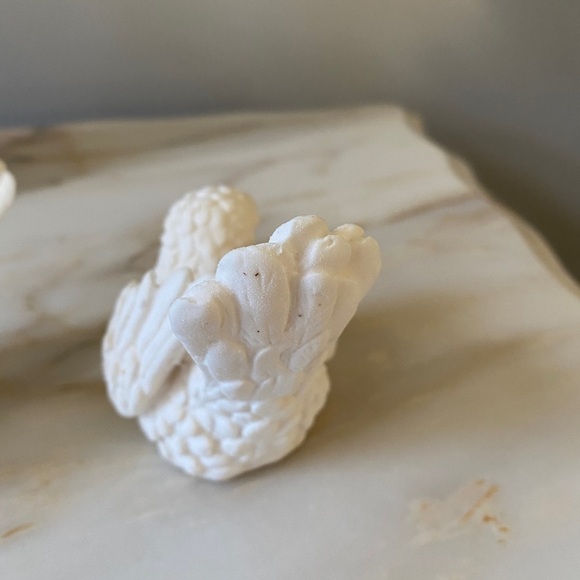 Pair of Two White Alabaster Lovebird Dove Figurines Vintage - Picture 8 of 13